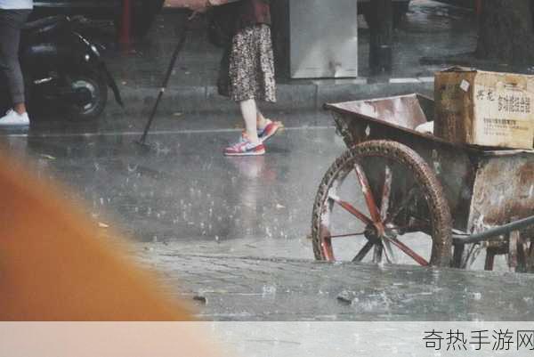 下雨天公交车站避雨1[在雨天公交车站避雨的温馨时刻]